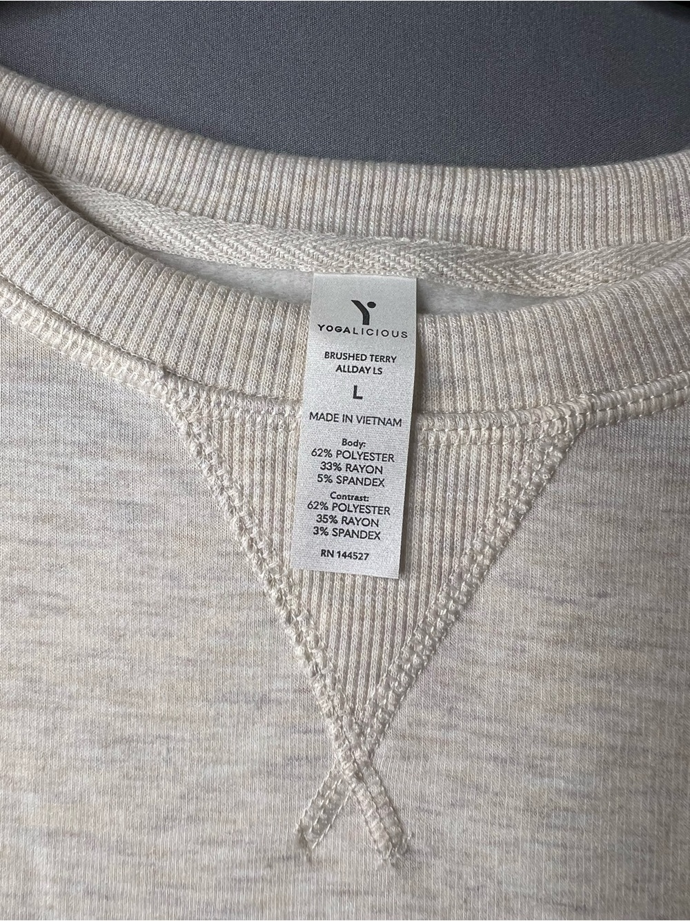 Yogalicious Brushed Terry All Day Sweatshirt Oatmeal Heather Size L NWT